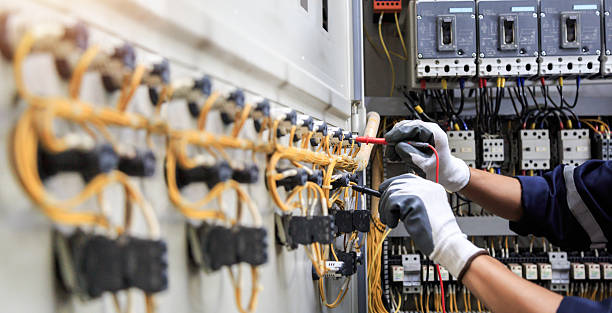 Professional Electrician technician working in Soap Lake, WA